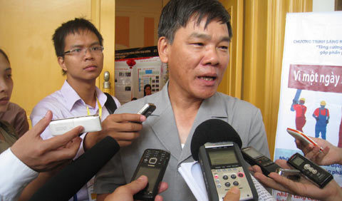 'Có tài khoản ở nước ngoài, khôn ngoan nhất là kê khai'