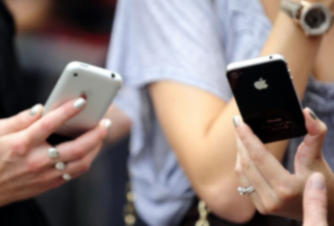 Hàng chục nghìn người tại Hàn Quốc kiện Apple