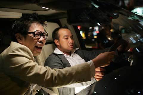 Cười một nửa với Long Ruồi