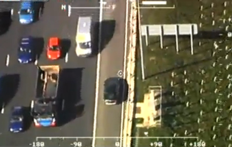 Màn truy đuổi ô tô chóng mặt