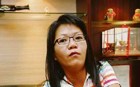 Kiện cảnh sát vì 