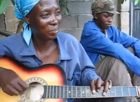 Màn chơi guitar 'độc chiêu'