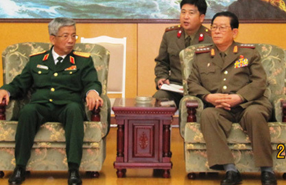 Trung tướng Nguyễn Chí Vịnh thăm Triều Tiên