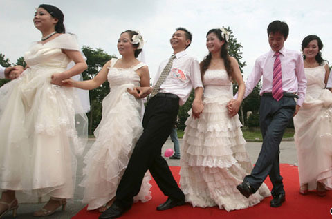 Xu hướng cưới muộn của người châu Á