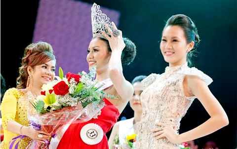 Á hậu Trà Ngọc Hằng: Tôi không mua giải!