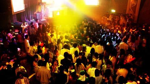 Tự sự đẫm nước mắt của một gái nhảy