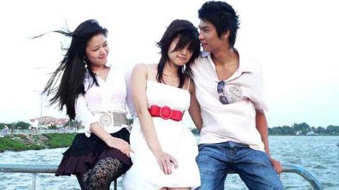 Đá 'bồ' bằng chiêu độc 'tìm người đóng thế'