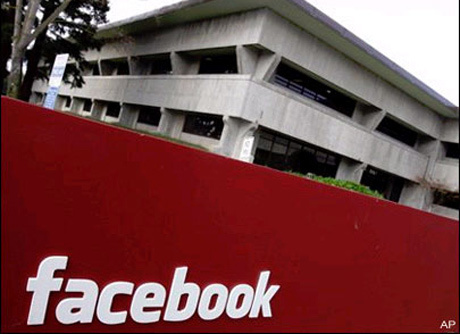 Facebook phá sản tham vọng “mua chung” như Groupon