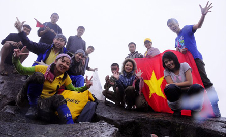 Giới trẻ chuộng “phượt” bình dân