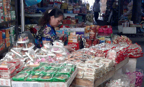 Cảnh giác với bánh trung thu giá rẻ giật mình