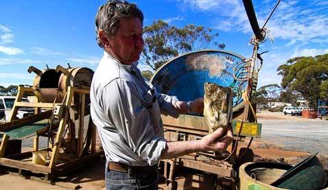 Người Australia 'phát cuồng' tìm vàng