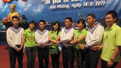 Bài học vỡ lòng về chủ quyền: không quên Hoàng Sa, Trường Sa