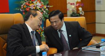 Nguyên Bộ trưởng TT&TT: 'Phấn đấu nhìn lên, hưởng thụ nhìn xuống'