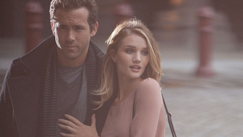 Quý ông sexy nhất thế giới chụp hình với siêu mẫu đồ lót