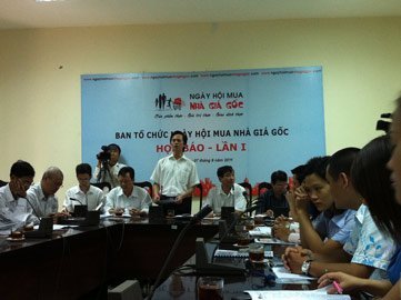 Những mập mờ quanh 