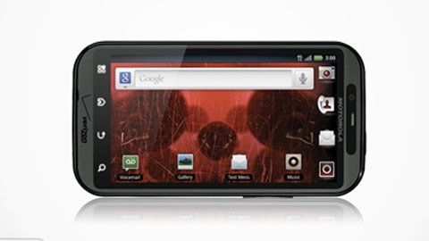 Motorola Droid Bionic: Khen, chê trái ngược