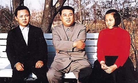 Lộ ảnh hiếm có về lãnh đạo Triều Tiên