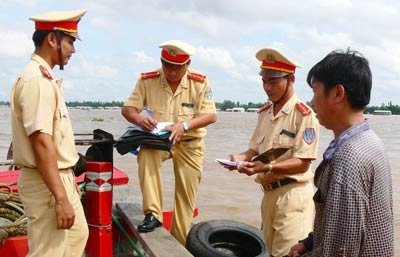 Sẽ phạt nặng vi phạm giao thông đường thủy