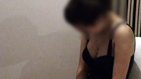 Phá ổ bán dâm giá 2- 8 triệu đồng/lượt