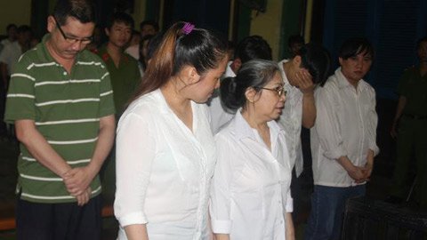 “Quý bà” chuyên tổ chức sòng bạc lãnh án