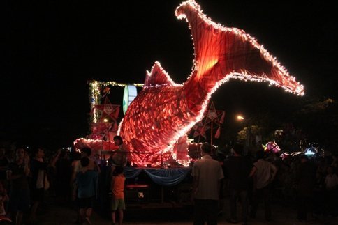 Ngắm đèn Trung thu khổng lồ ở Tuyên Quang