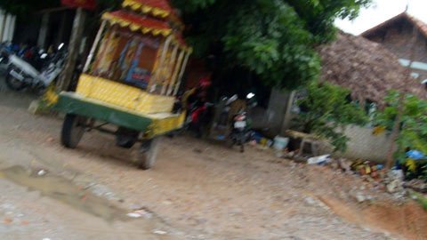 Một học sinh thắt cổ vì… tình