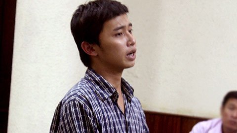 Đâm vợ rồi tự sát ở Hồ Gươm bất thành