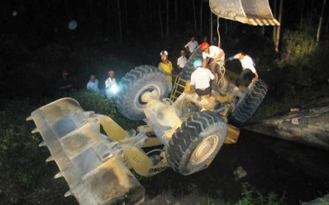 Hai vụ tai nạn liên tiếp, 4 người chết