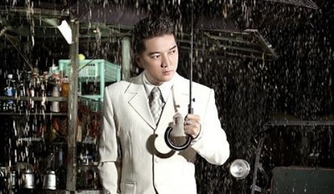 Đàm Vĩnh Hưng trong chiều mưa kỷ niệm