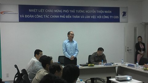 Phó TT Nguyễn Thiện Nhân thăm TT Dữ liệu Thăng Long -HN
