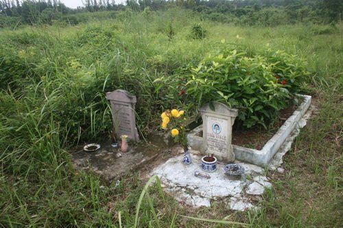 Những nấm mồ hoang nơi pháp trường