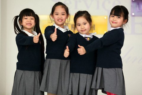 Đồng phục 'tiêu chuẩn Mỹ' của HS trường Olympia