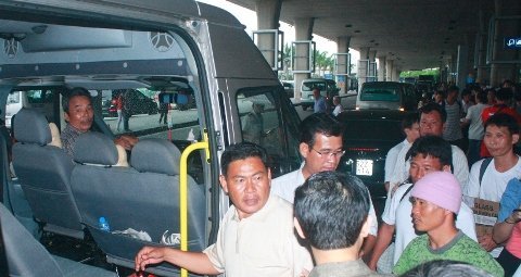 18 ngư dân Việt Nam bị Philippines tạm giữ về nước