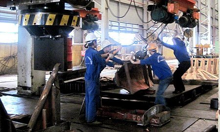 Suy thoái kinh tế: Cái khó ló cái khôn