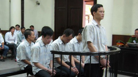 Phó công an xã cùng đồng nghiệp đánh chết người