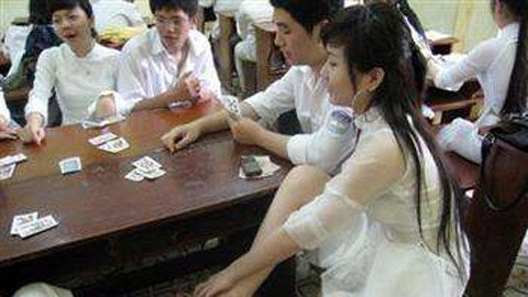 Những người trẻ thèm khát một bữa cơm gia đình