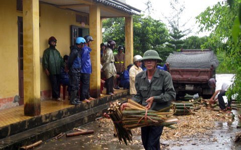 'Dự báo bão thế này, chúng tôi mệt lắm!'