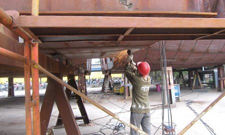 Khó khăn vẫn bủa vây doanh nghiệp