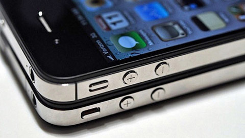 Người dùng chỉ thích iPhone 5, hờ hững với iPhone 4S