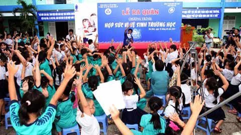 Mang nhà vệ sinh “sạch” đến hơn 3000 trường tiểu học