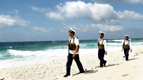 Học kỳ trên biển