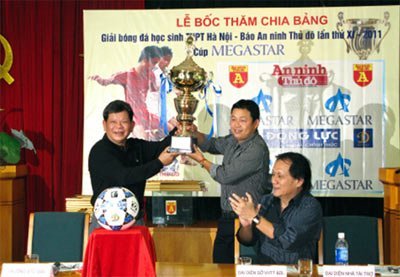 Khởi tranh Giải bóng đá HS THPT Hà Nội Cup Megastar