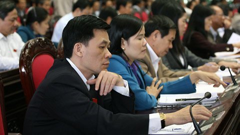 Sửa Hiến pháp: Đi từng bước, không ảo tưởng