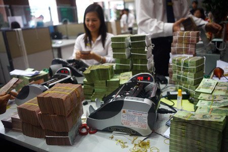 'Cháy nhà' ra... nợ xấu