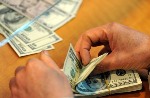 Đằng sau những cú “sốc” tỉ giá