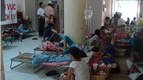 Hà Nội: 'Nóng' dịch sốt xuất huyết