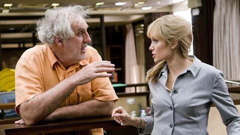 Phan Đăng Di ngồi chung ghế giám khảo với Phillip Noyce