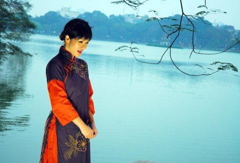 Hà Nội tháng Mười và những bài ca lịch sử