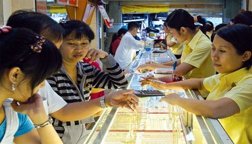 Giá vàng tăng trở lại, USD đi lên