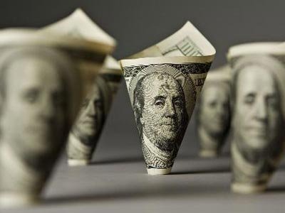 Làm ăn ở Mỹ: Đêm vẫn dài và tiệc vẫn đầy champagne